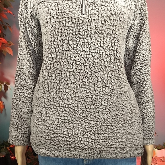 Cool Attitude Sherpa Quarter Zip LS top - Picture 7 of 13